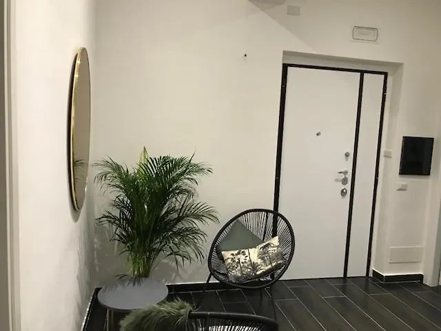 Style Di Elisabetta Notari Rzym